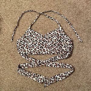 NWT Wrap Cheetah Print Bikini Top